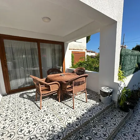 Villa Alacatida Havuzlu